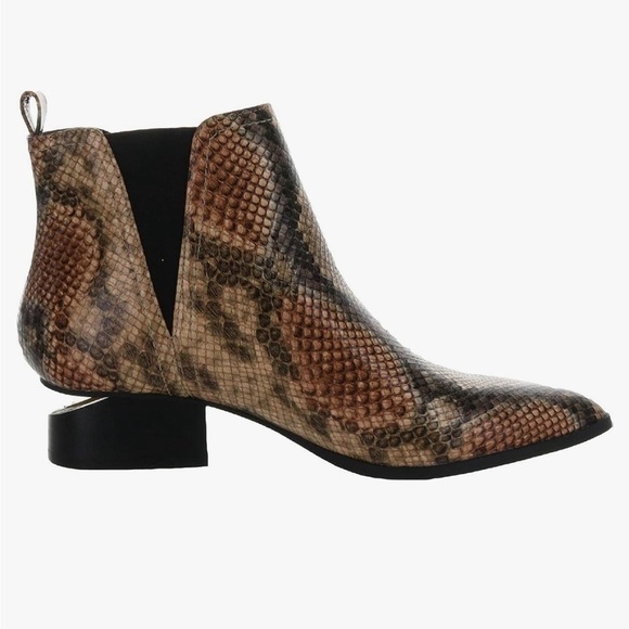 STEVEN NEW YORK Radical Ankle Boot Animal print, leather, unique heel Size 8.5 - Picture 2 of 13